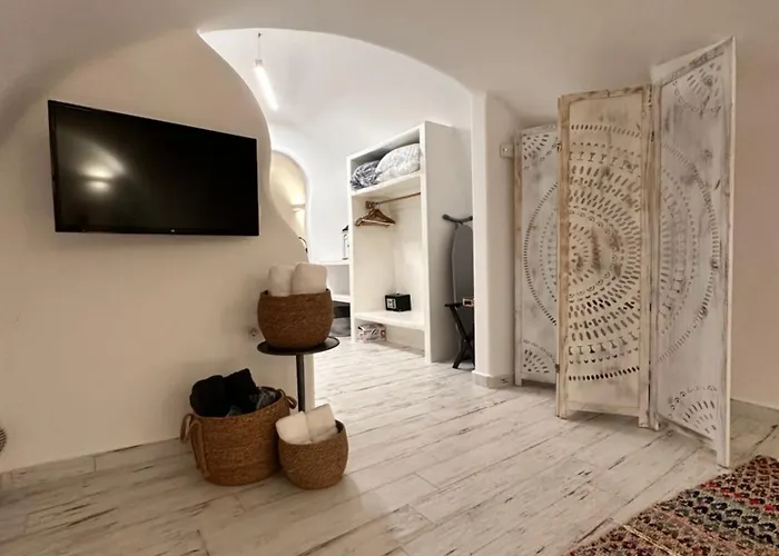 Avenoir 1bedroom Luxury Cave شقة