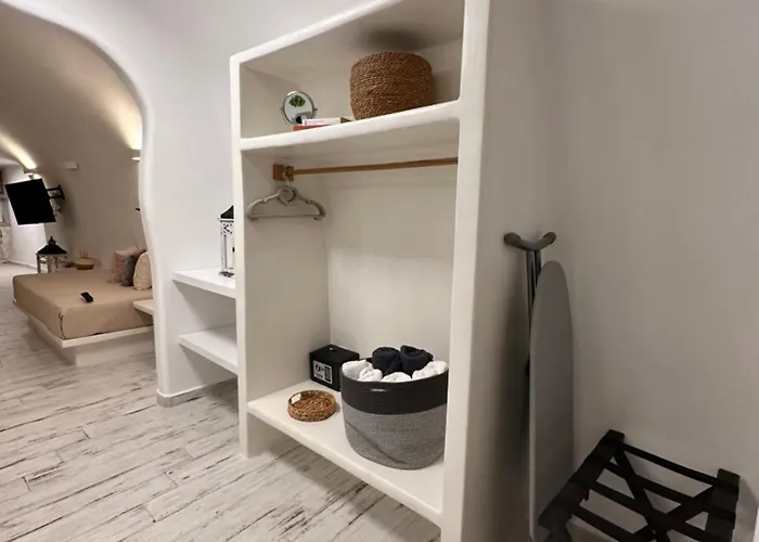 Апартаменты Avenoir 1bedroom Luxury Cave Вотон